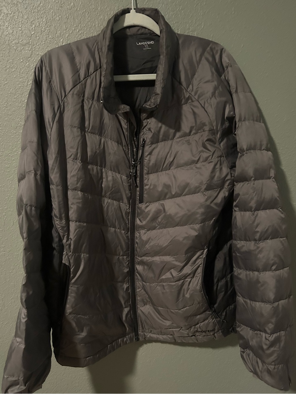 Lands' End gray puffer jacket in size Large Tall #pufferjacket #outerwear